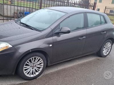 Usata Fiat Bravo 120 CV (88 kW) 2007 Marrone Utilitaria