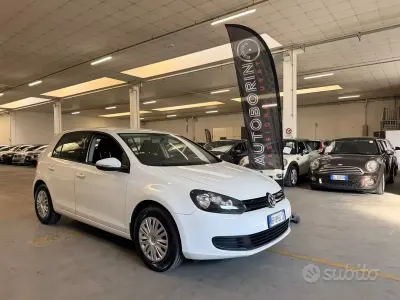 Usata VW Golf VI United 80 CV (58 kW) 2010 Bianco Utilitaria