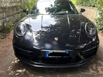 Usata Porsche 992 480 CV (353 kW) 2023 Nero Coupé