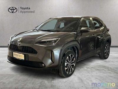 Begagnad Toyota Yaris Hybrid Trend 116 HK (85 kW) 2022 Grå Pickup