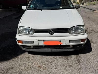 Usata VW Golf III 101 CV (74 kW) 1996 Bianco Utilitaria