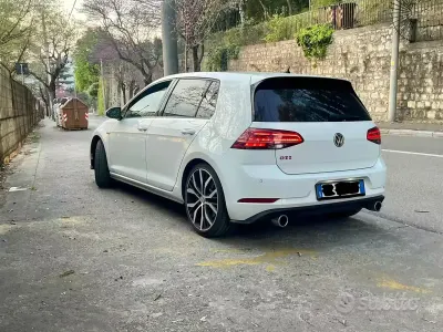 Usata VW Golf VII GTI 245 CV (180 kW) 2019 Bianco Utilitaria