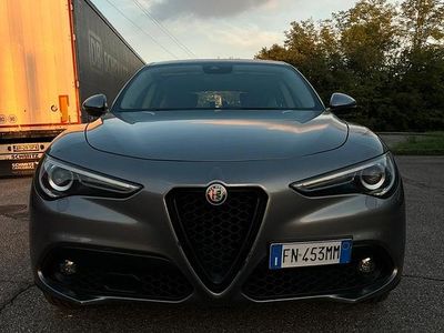 Usata Alfa Romeo Stelvio Executive 180 CV (132 kW) 2018 Grigio SUV
