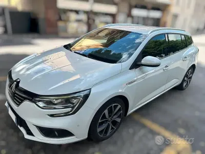 Usata Renault Mégane GrandTour Bose Edition 110 CV (80 kW) 2018 Bianco Station wagon