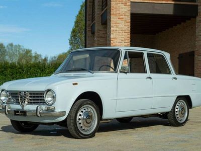 Alfa Romeo Giulia 1300