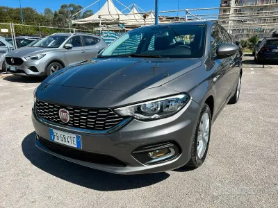 Usata Fiat Tipo Easy 120 CV (88 kW) 2016 Grigio Berlina