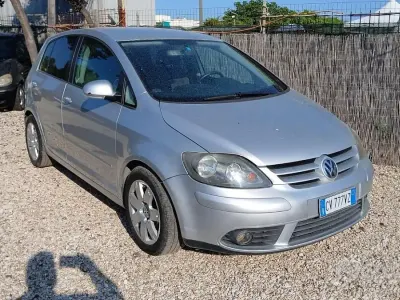 Usata VW Golf 140 CV (102 kW) 2005 Grigio Monovolume