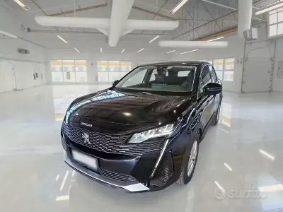 Usata Peugeot 3008 Business-Line 130 CV (95 kW) 2021 Nero SUV