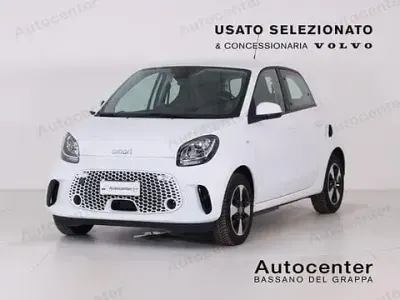 Usata Smart ForFour Electric Drive Passion 41 kW (56 CV) 2021 Bianco Utilitaria