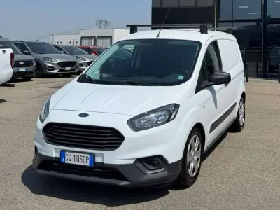 Usata Ford Transit Courier Trend 75 CV (55 kW) 2021 Frozen white Furgone