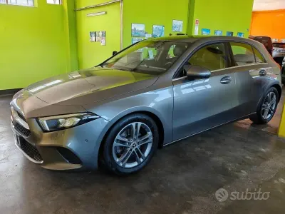 Usata Mercedes A180 116 CV (85 kW) 2018 Grigio Berlina