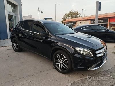 Usata Mercedes GLA200 Premium 135 CV (99 kW) 2017 Nero SUV
