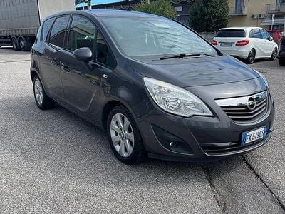 Usata Opel Meriva 95 CV (69 kW) 2011 Grigio Monovolume
