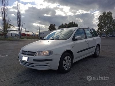 Usata Fiat Stilo Wagon 120 CV (88 kW) 2006 Bianco Station wagon