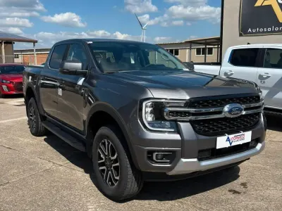 Nuova Ford Ranger Limited 205 CV (150 kW) 2026 Grigio Pick-up