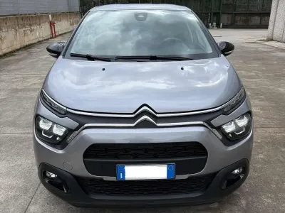 Usata Citroën C3 PureTech 110 CV (80 kW) 2024 Grigio Berlina