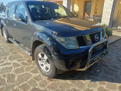 Usata Nissan Navara 190 CV (139 kW) 2010 Pick-up