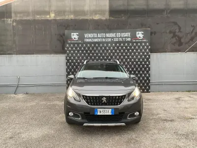 Usata Peugeot 2008 GT-line 131 CV (96 kW) 2018 Grigio SUV