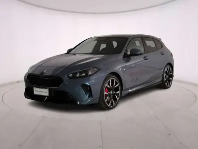 Begagnad BMW 118 M Sport 150 HK (110 kW) 2025 Storm bay Halvkombi
