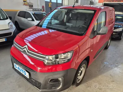 Usata Citroën Berlingo 102 CV (75 kW) 2019 Rosso Monovolume