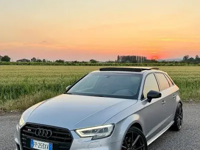 Usata Audi A3 310 CV (228 kW) 2018 Grigio Berlina