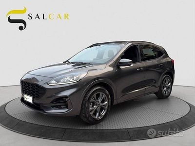 Usata Ford Kuga ST-Line 120 CV (88 kW) 2022 Grigio SUV
