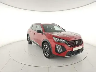 Usata Peugeot 2008 Allure 101 CV (74 kW) 2024 Rosso SUV