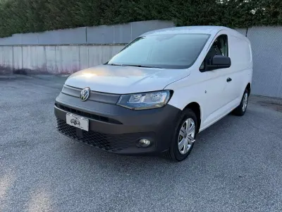 Usata VW Caddy Maxi 102 CV (75 kW) 2021 Bianco Monovolume