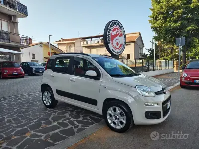 Usata Fiat Panda Lounge 80 CV (58 kW) 2015 Beige Utilitaria