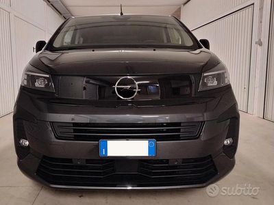 Occasion Opel Zafira 180 ch (132 kW) 2025 Gris Monospace