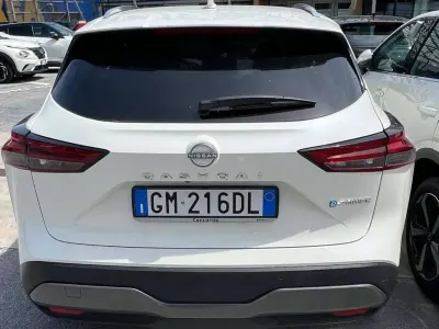 Usata Nissan Qashqai Tekna 158 CV (116 kW) 2022 Bianco SUV