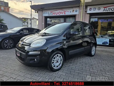 Usata Fiat Panda Lounge 69 CV (50 kW) 2012 Nero Utilitaria