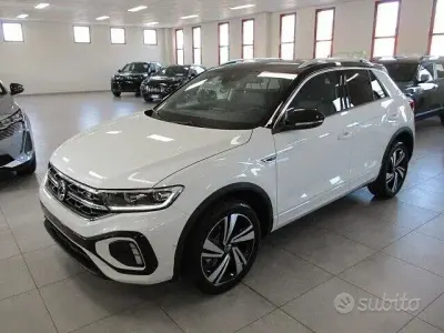 Nuova VW T-Roc R-line 150 CV (110 kW) 2026 Bianco SUV
