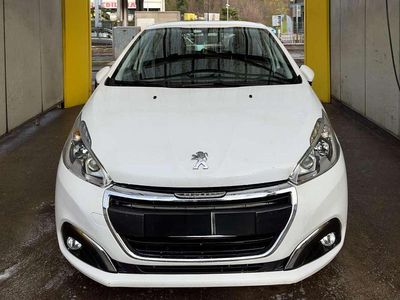Usata Peugeot 208 Active 82 CV (60 kW) 2017 Bianco Utilitaria