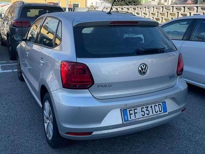 Usata VW Polo Comfortline 75 CV (55 kW) 2016 Argento Berlina