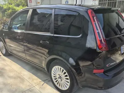 Usata Ford C-MAX Titanium 109 CV (80 kW) 2010 Monovolume