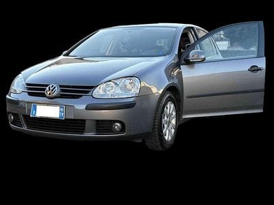 Usata VW Golf VI Comfortline 102 CV (75 kW) 2008 Grigio Utilitaria