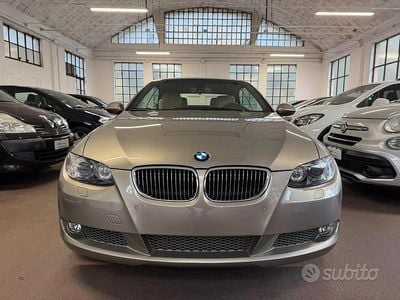 Usata BMW 335 Cabriolet Comfort Edition 306 CV (225 kW) 2006 Beige Cabrio
