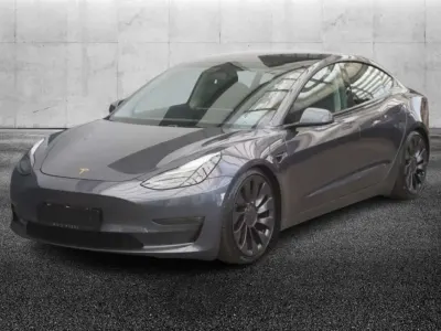 Usata Tesla Model 3 Performance 155 kW (211 CV) 2022 Grigio Berlina