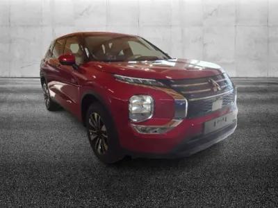 Nuova Mitsubishi Outlander P-HEV 224 CV (164 kW) 2026 Rosso Station wagon