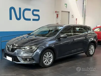 Usata Renault Mégane GrandTour 110 CV (80 kW) 2017 Grigio Station wagon
