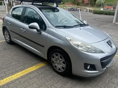 Usata Peugeot 207 68 CV (50 kW) 2011 Grigio Berlina