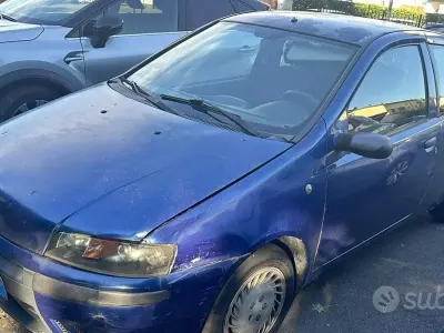 Usata Fiat Punto 54 CV (39 kW) 2003 Utilitaria