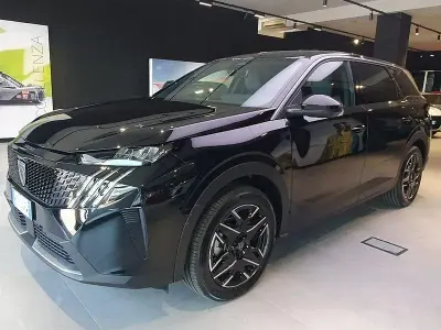 Nuova Peugeot 5008 Allure 196 CV (144 kW) 2026 Nero SUV