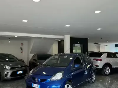Usata Toyota Aygo 68 CV (50 kW) 2007 Bluazzurro Utilitaria