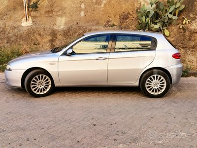 usata Alfa Romeo 147 1900jtd 120 cv