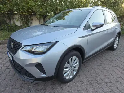 Usata Seat Arona Reference 95 CV (69 kW) 2024 Argento SUV