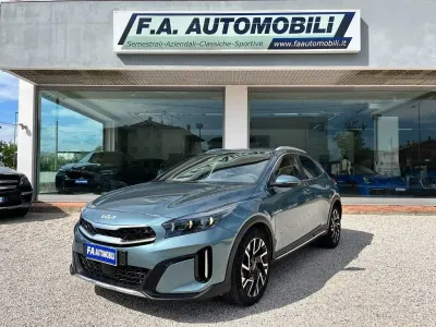 Usata Kia XCeed Style 160 CV (117 kW) 2023 Grigio SUV