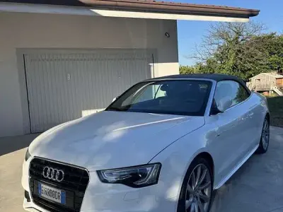 Usata Audi A5 Cabriolet Advanced Plus 177 CV (130 kW) 2014 Cabrio