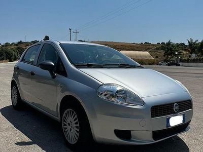 Usata Fiat Grande Punto 65 CV (47 kW) 2007 Grigio Utilitaria
